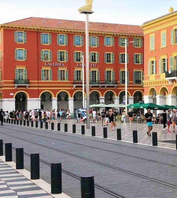 Welcome To Matteo'S Bar - Place Massena 5Min Beach نيس المظهر الخارجي الصورة